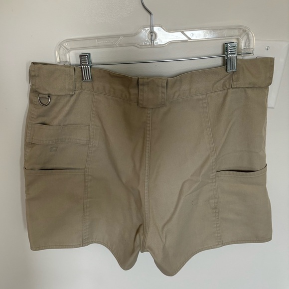TILLEY cargo shorts - Picture 5 of 5